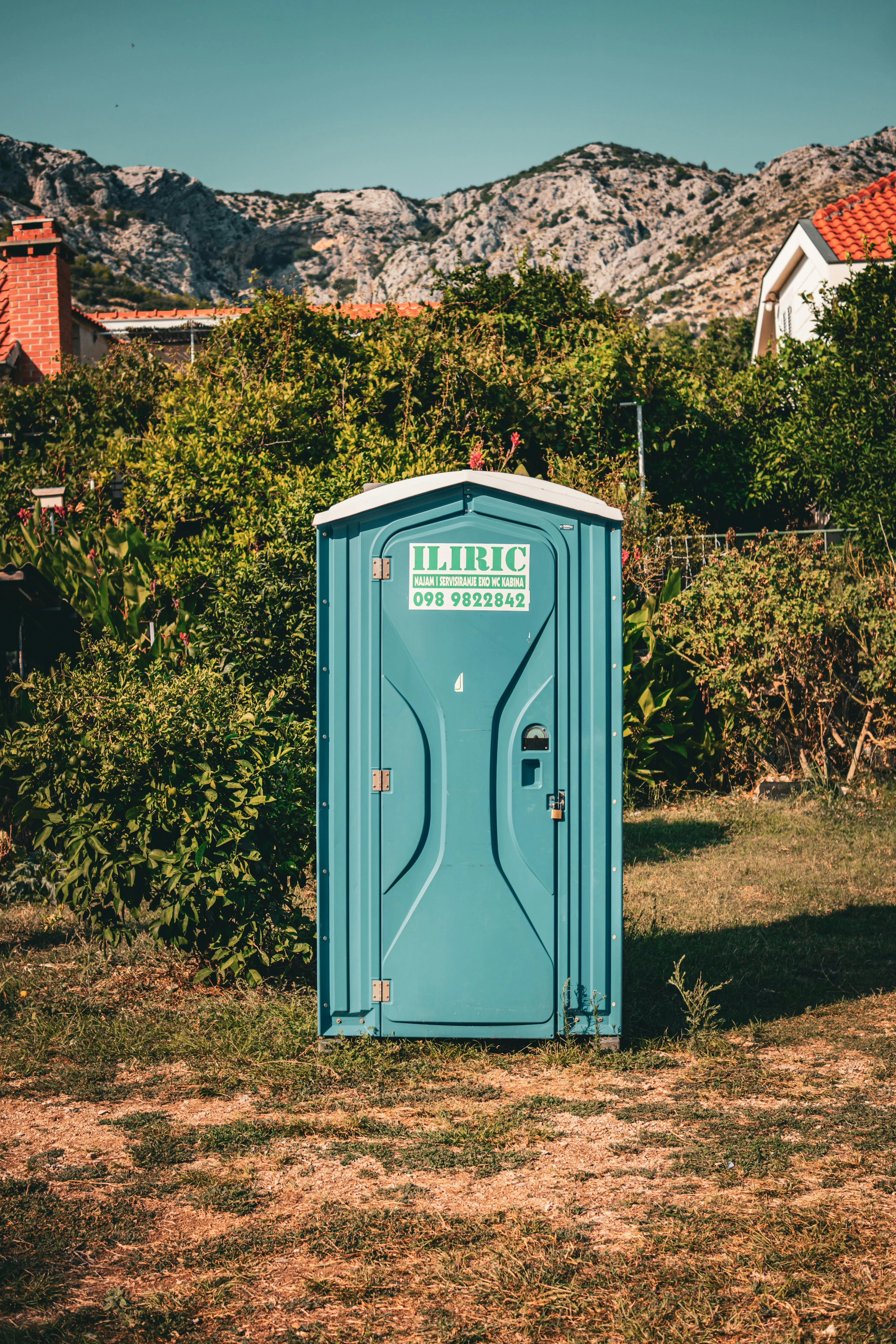 Cum să alegi toaleta ecologică potrivită pentru evenimentul tău: sfaturi și recomandări
